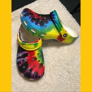 Crocs! Tie-dye! SZ Women’s 7! Men’s 5! Rare!